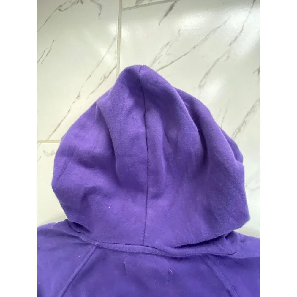 League purple men